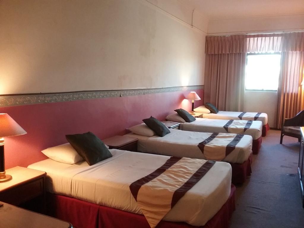Timotel Mersing Extérieur photo