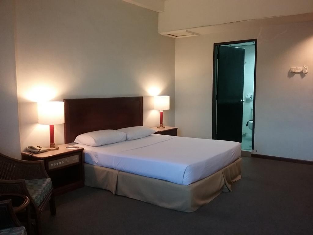 Timotel Mersing Extérieur photo