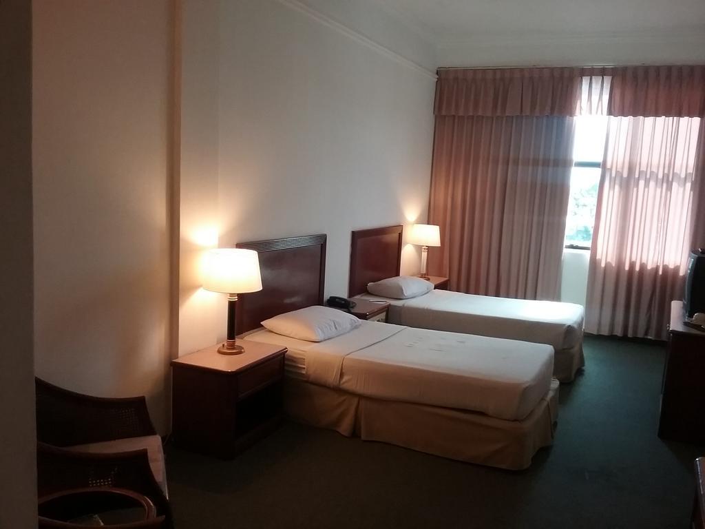 Timotel Mersing Extérieur photo